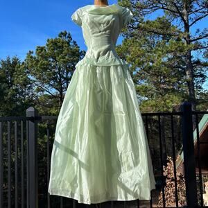 SOLD Vintage 50s Frosted Pastel Green Cupcake Maxi Gown